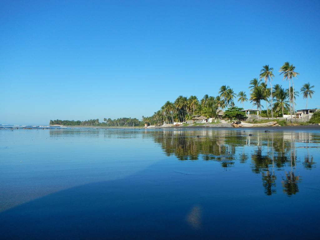 Punta Roca Surf Resort ラ・リベルタード エクステリア 写真